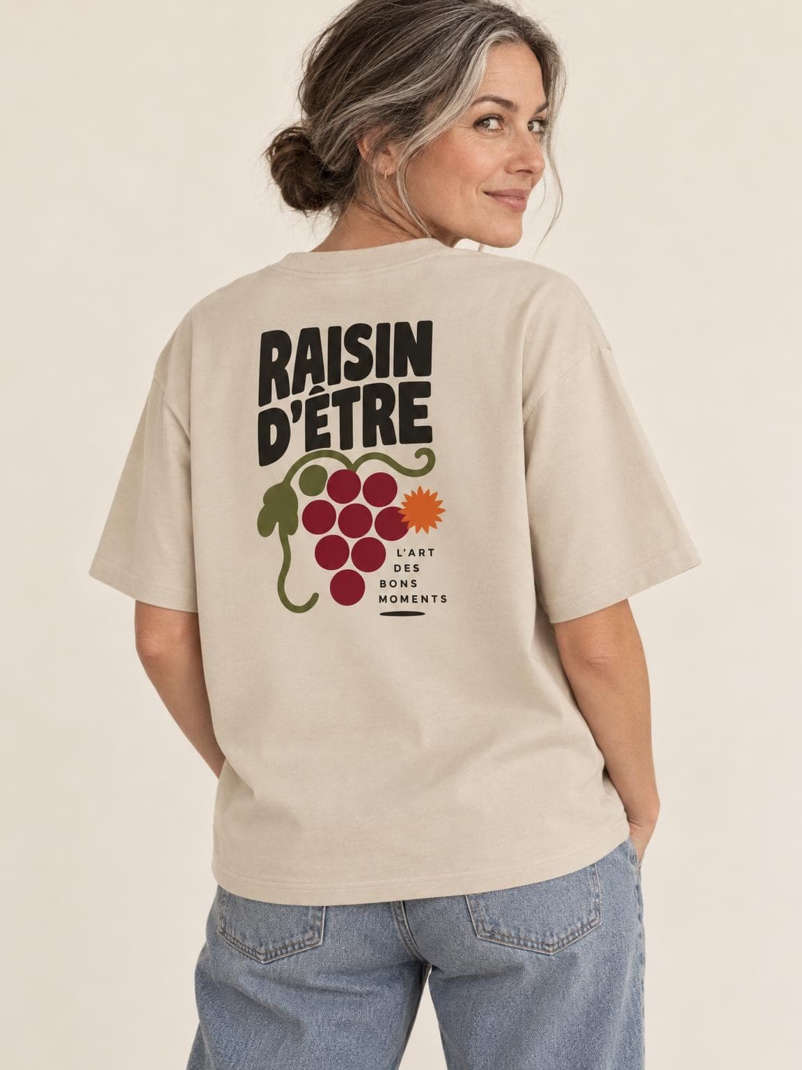 T-shirt vin Raisin d’Être porté de dos