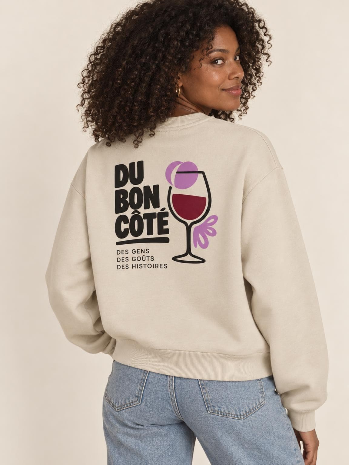 Sweat vin Du Bon Côté porté de dos