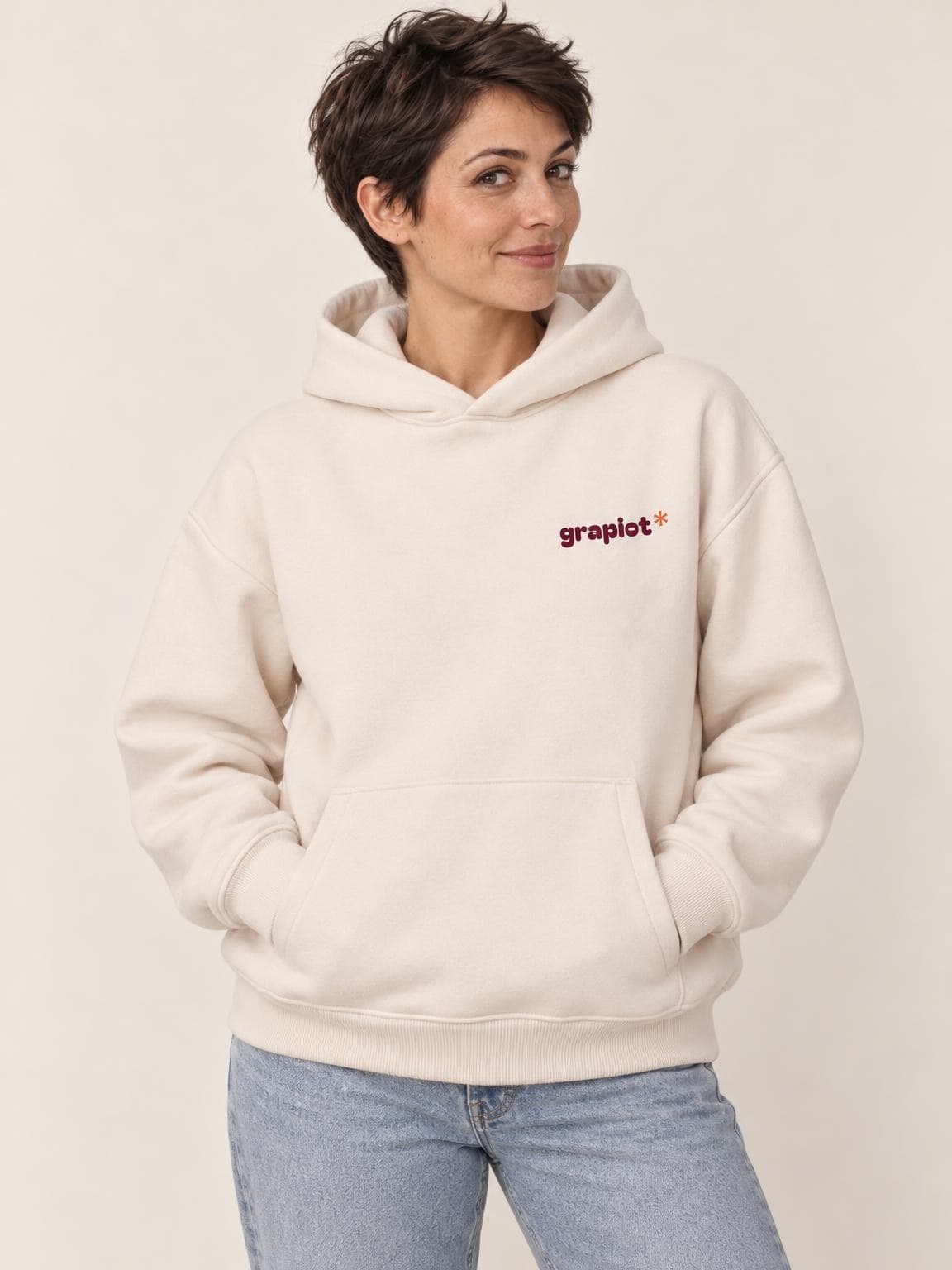 Hoodie vin Bourgogne vu de face, petit logo grapiot